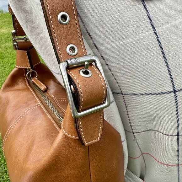 COACH Vintage Soft Legacy Demi Hobo 9564 Burnished Camel Adjustable Strap - Picture 4 of 14